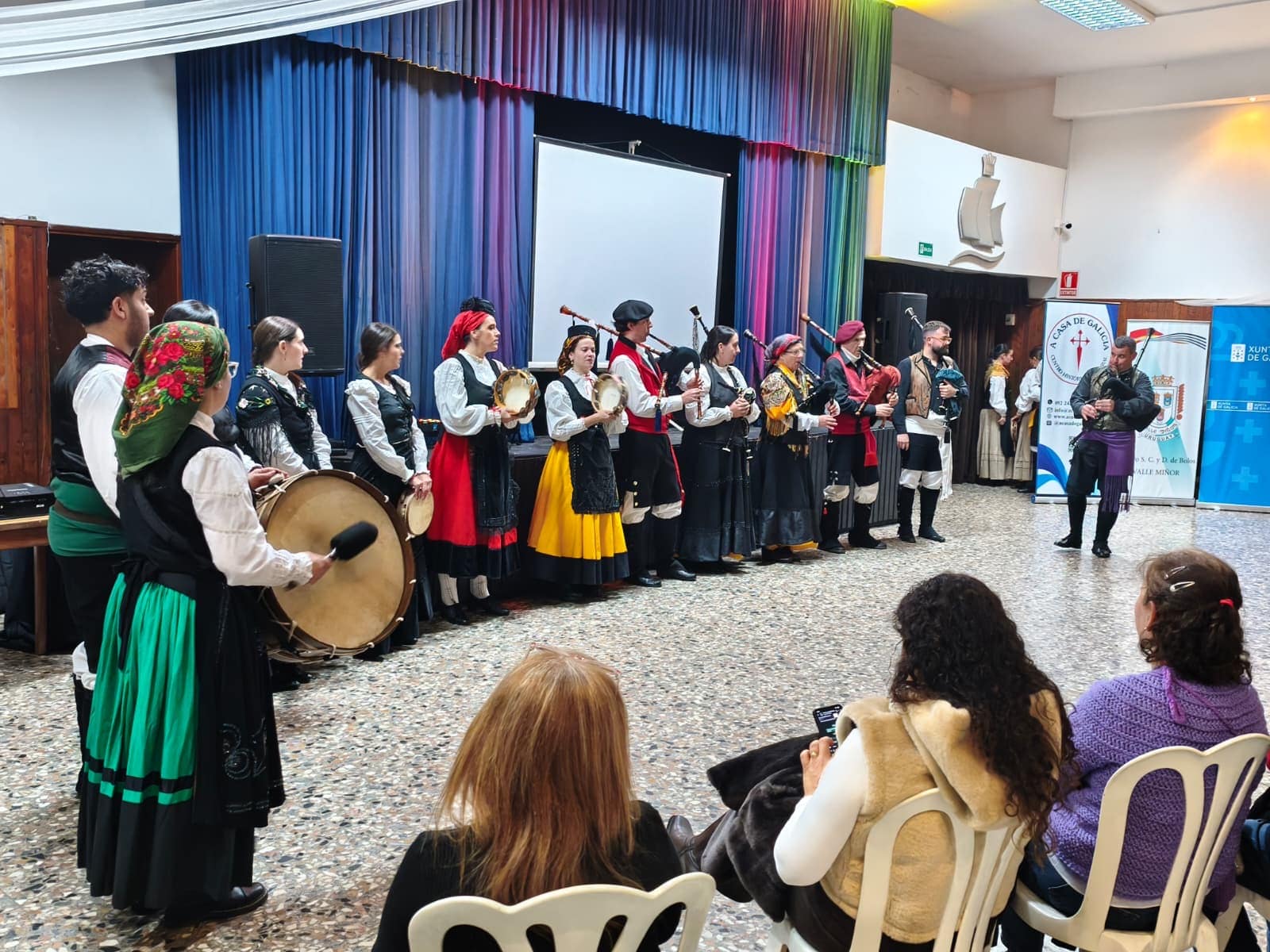 Banda de Gaitas Irmandade e Escola Celestino Pichel